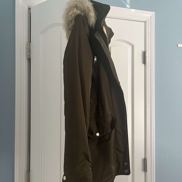 Deep green xs coat - Picture 3 of 4